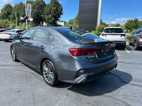 Used 2024 Kia Forte GT-Line w/ GT-Line Premium Package FWD image 3