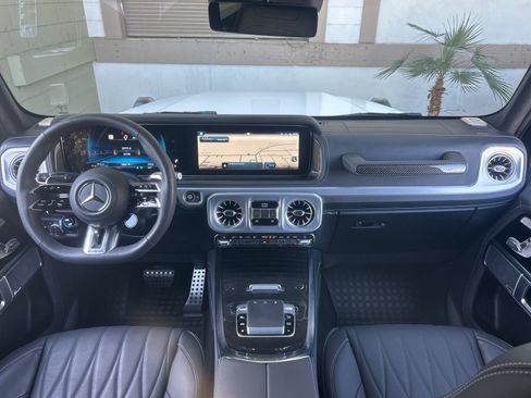 Used 2025 Mercedes-Benz G 63 AMG 4MATIC image 11