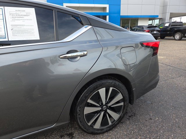 Used 2022 Nissan Altima 2.5 SV FWD image 32