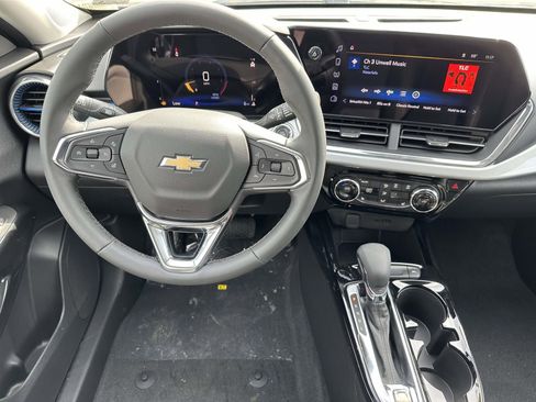 New 2026 Chevrolet Trax LT w/ Driver Confidence Package image 8