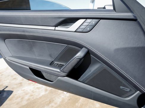 Certified 2024 Porsche 911 Targa 4S image 24