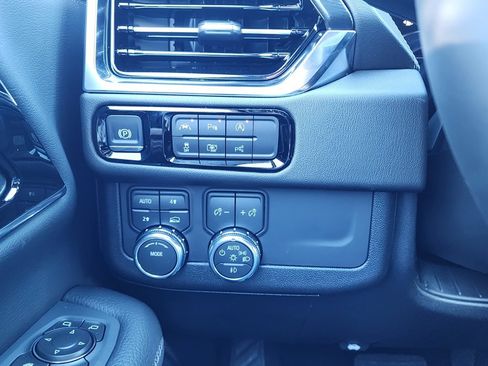 New 2026 GMC Yukon XL Denali w/ Sun & Power Step Package image 19