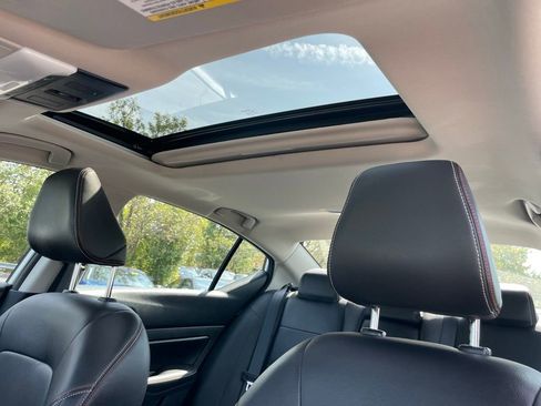 Certified 2023 Nissan Altima 2.5 SR w/ SR Premium Package image 22