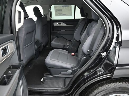 New 2026 Ford Explorer Active image 18