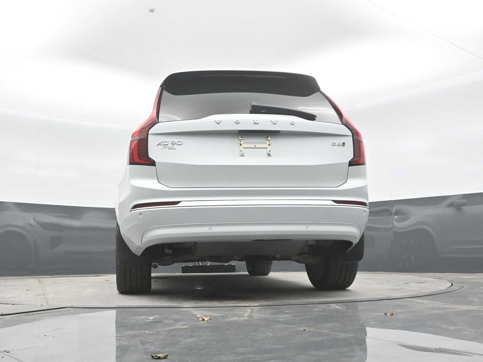 Used 2026 Volvo XC90 B6 Ultra w/ Protection Package AWD/4WD image 32