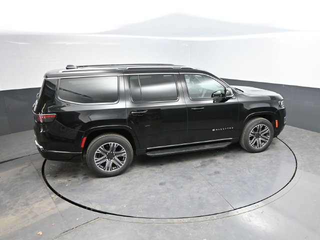 Used 2024 Jeep Wagoneer Series II AWD/4WD image 27