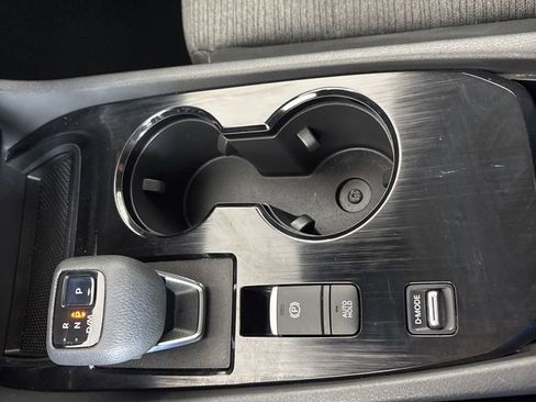 Used 2021 Nissan Rogue SV image 28