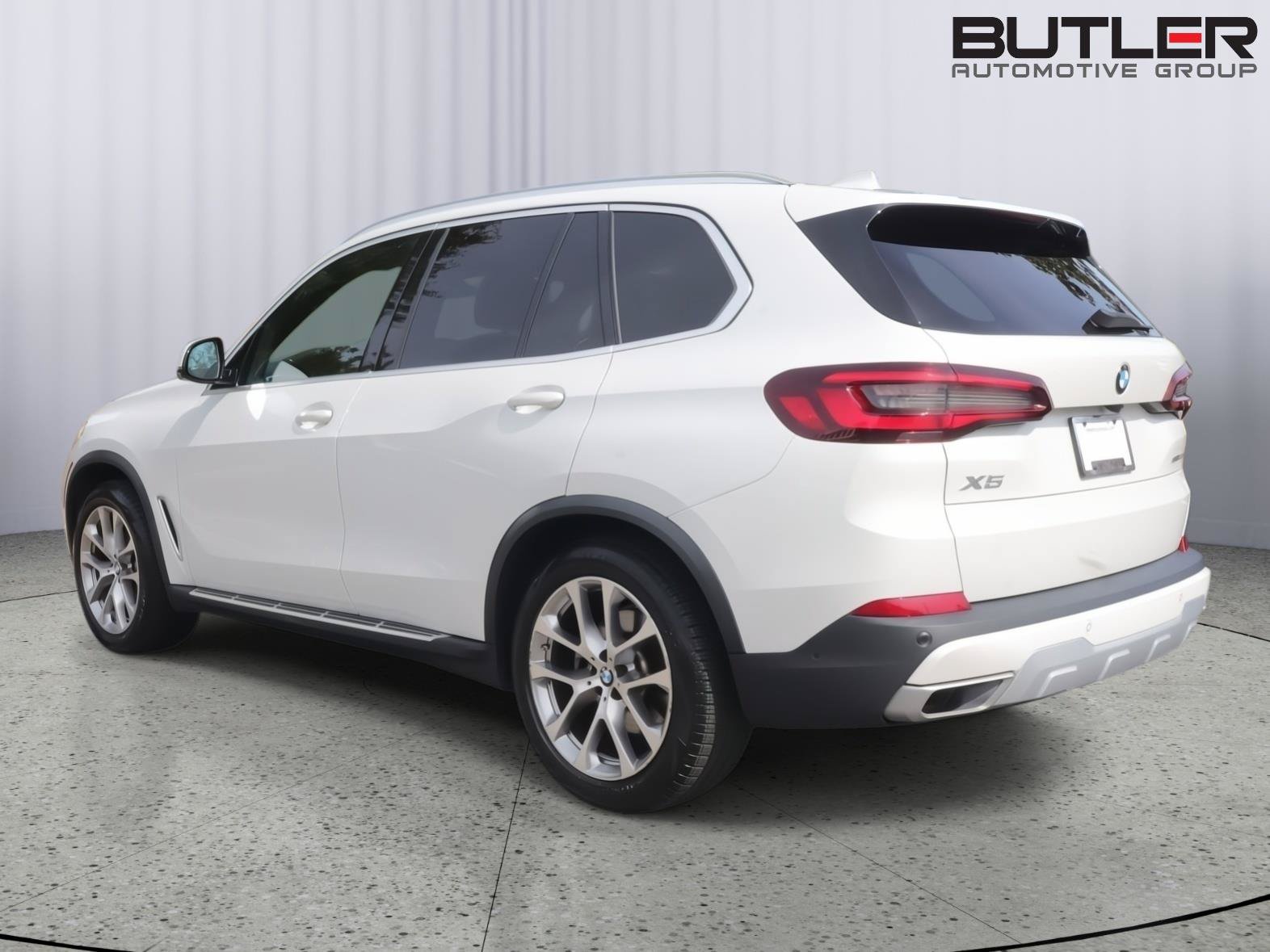 Used 2021 BMW X5 sDrive40i w/ Premium Package RWD image 4