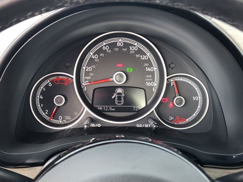 Used 2018 Volkswagen Beetle 2.0T Coast image 11