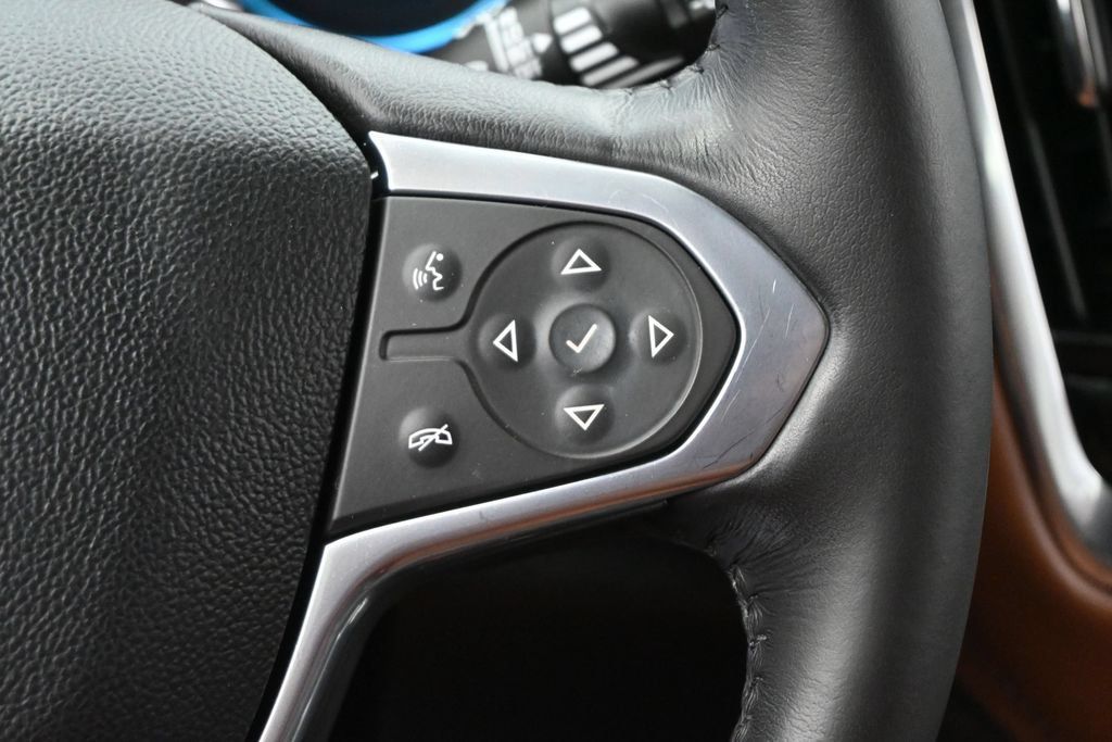 Used 2021 Chevrolet Traverse High Country FWD image 9