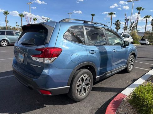 Used 2021 Subaru Forester Premium w/ Popular Package #1 AWD/4WD image 4