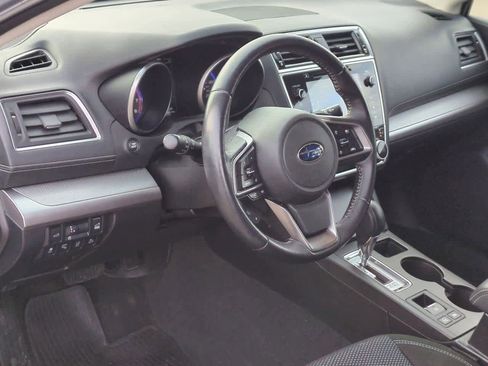 Used 2018 Subaru Outback 2.5i Premium image 2
