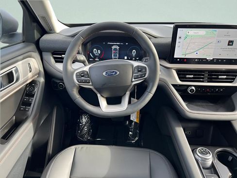 New 2026 Ford Explorer Active w/ Active Comfort Package image 12