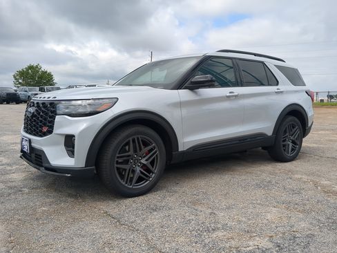 New 2026 Ford Explorer ST w/ Sun And Sound Package AWD/4WD image 6