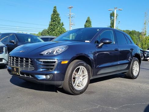 Used 2018 Porsche Macan AWD/4WD image 29