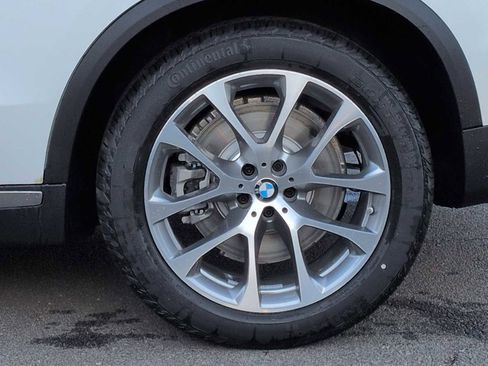 New 2026 BMW X5 xDrive50e w/ Executive Package image 14