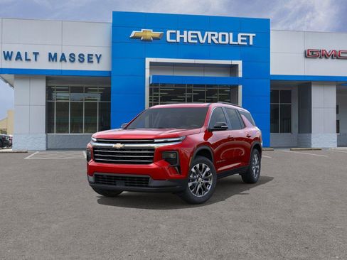 New 2026 Chevrolet Traverse LT w/ Sun and Wheel Package FWD image 8