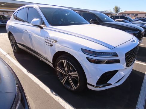 Used 2025 Genesis GV80 3.5T e-SC image 2