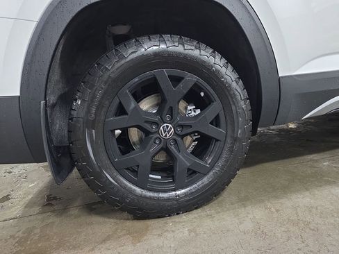 New 2026 Volkswagen Atlas Peak Edition image 14