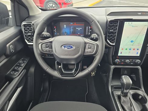 New 2025 Ford Ranger XLT w/ FX4 Off-Road Package AWD/4WD image 9