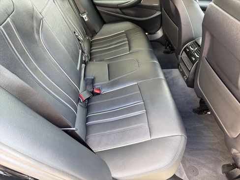 Used 2023 BMW 540i w/ Premium Package RWD image 33