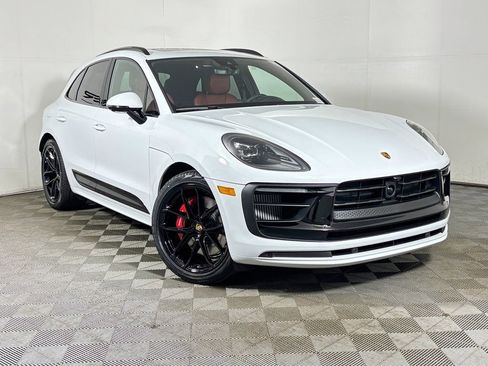 Used 2026 Porsche Macan GTS AWD/4WD image 9