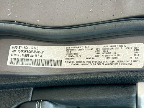 Used 2023 Jeep Grand Cherokee L Limited image 25