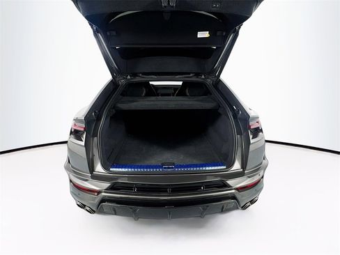 Used 2024 Lamborghini Urus Performante image 28