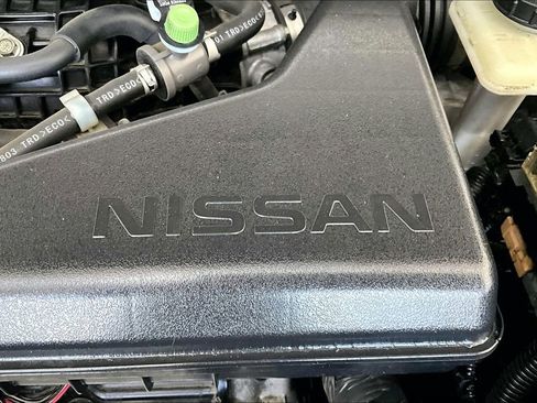 Used 2017 Nissan Rogue SV w/ SV Premium Package image 42