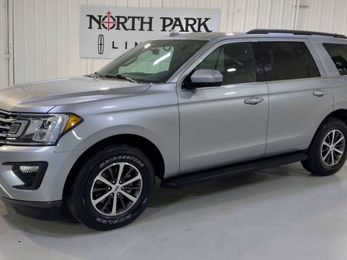 Used 2021 Ford Expedition XLT RWD image 5