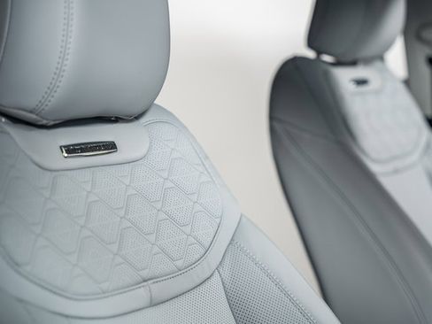 Used 2025 Ford Explorer Platinum w/ Ultimate Package image 42