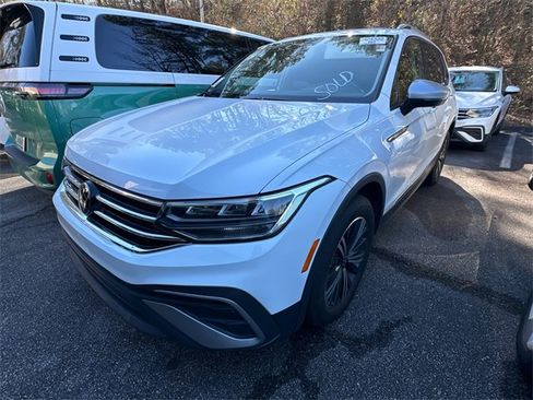 Certified 2024 Volkswagen Tiguan Wolfsburg Edition image 3