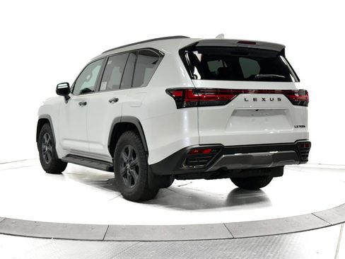 New 2025 Lexus LX 700h Overtrail image 10