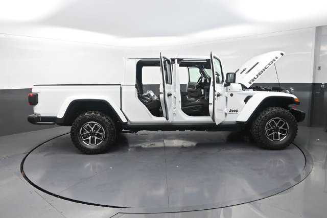 New 2026 Jeep Gladiator Rubicon AWD/4WD image 40