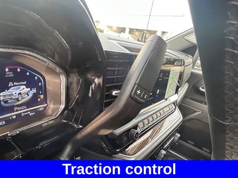 Used 2025 Chevrolet Silverado 2500 LT w/ Convenience Package AWD/4WD image 14