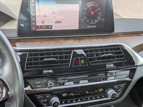 Used 2019 BMW 530e xDrive AWD/4WD image 11