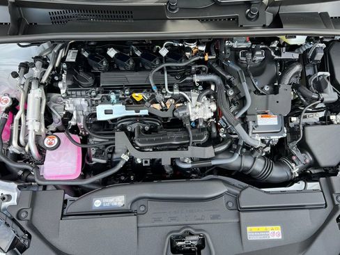 New 2026 Toyota Prius Plug-In Hybrid image 9