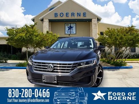 Used 2020 Volkswagen Passat 2.0T R-Line FWD image 1