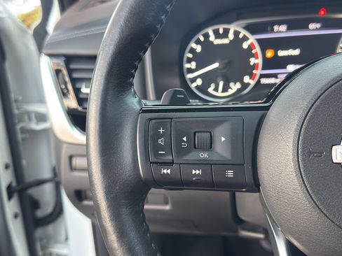 Certified 2023 Nissan Rogue SL w/ SL Premium Package image 19