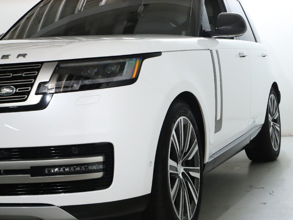Used 2023 Land Rover Range Rover SE AWD/4WD image 14