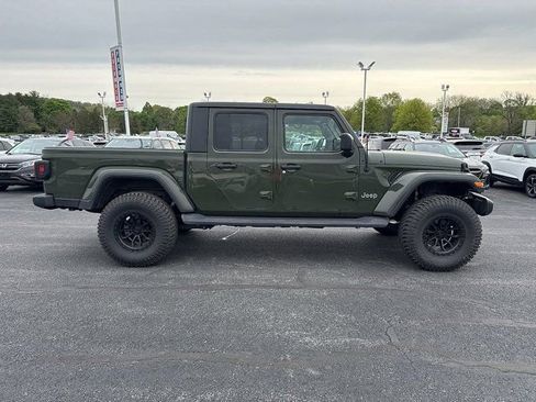 Used 2021 Jeep Gladiator Overland w/ Popular Equipment Package AWD/4WD image 9