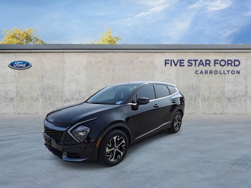 Used 2023 Kia Sportage EX image 4