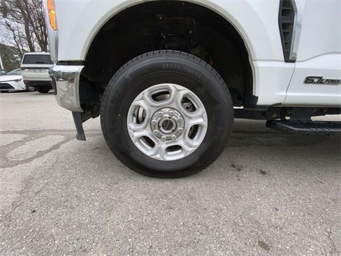 Used 2025 Ford F250 XLT w/ FX4 Off-Road Package image 10