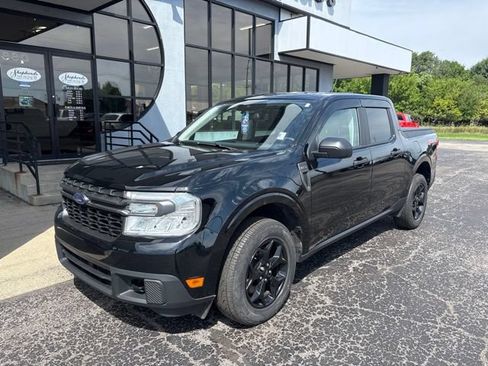 Used 2024 Ford Maverick XLT w/ Equipment Group 300A Standard AWD/4WD image 2
