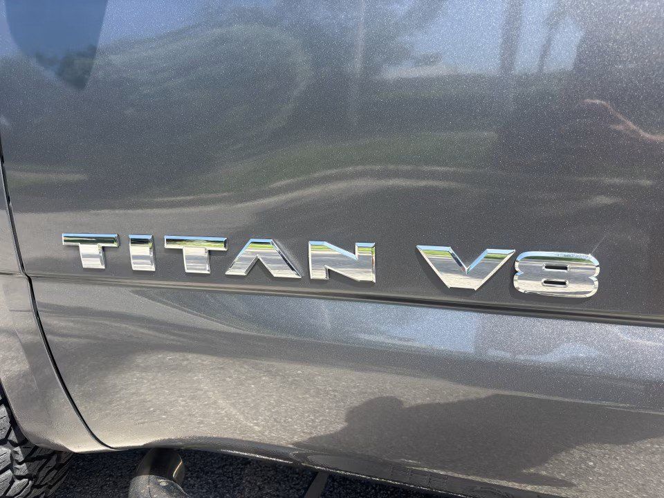 Used 2019 Nissan Titan SV RWD image 13