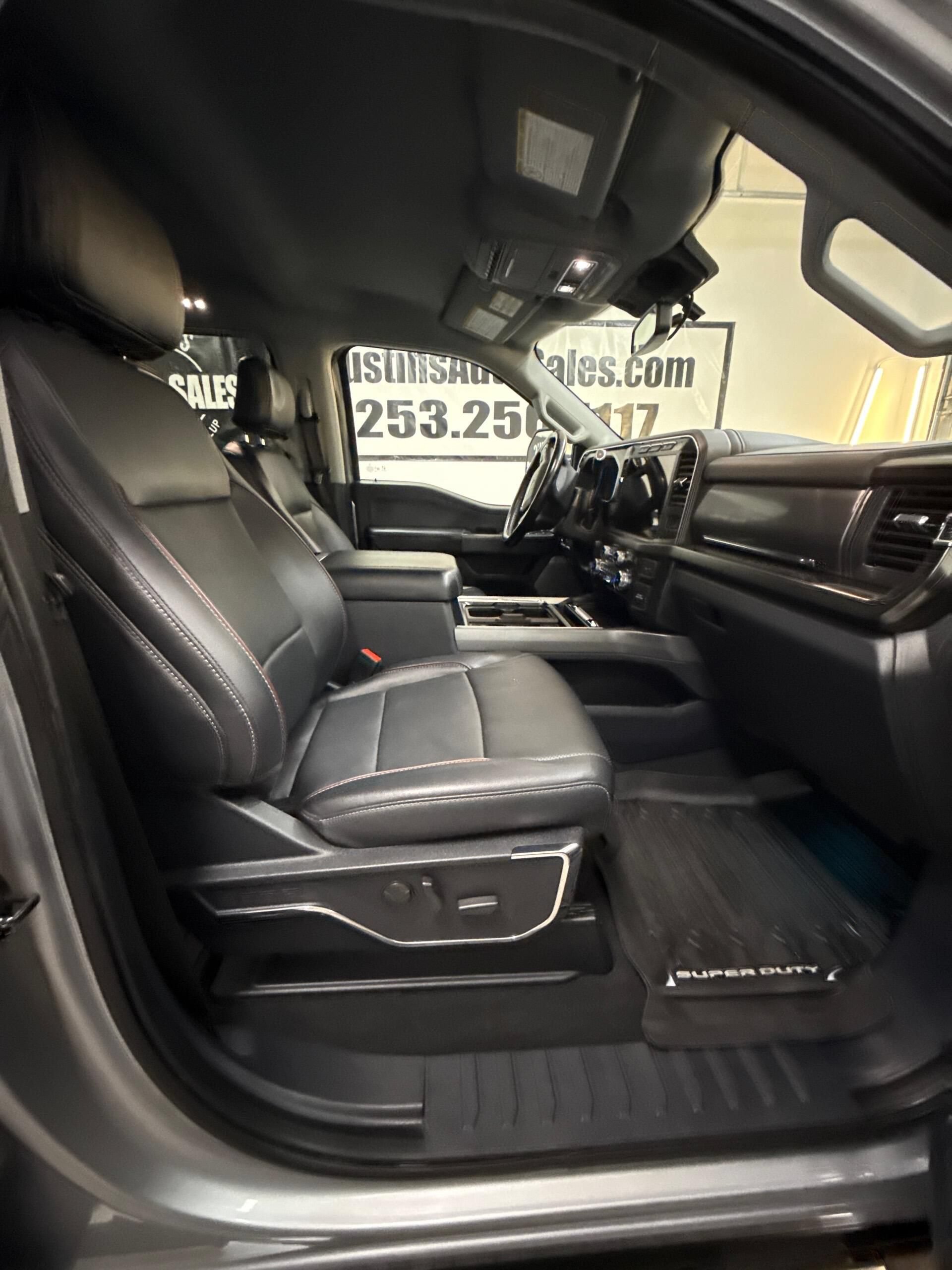 Used 2023 Ford F350 Lariat w/ Tow Technology Package AWD/4WD image 2
