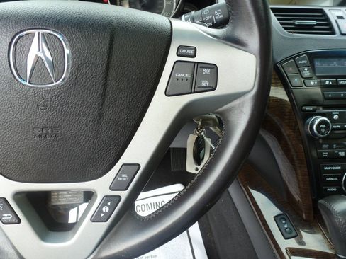 Used 2011 Acura MDX w/ Technology & Entertainment AWD/4WD image 17