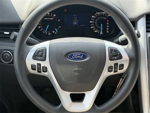 Used 2013 Ford Edge SE image 11