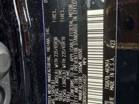 Certified 2025 Toyota Highlander XLE FWD image 21