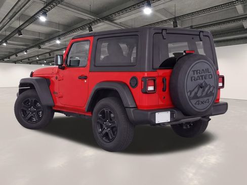 Used 2021 Jeep Wrangler Sport AWD/4WD image 4